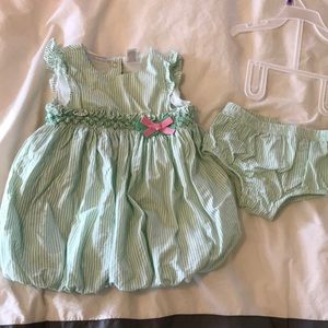 Infant girl green stripe bubble and diaper cover